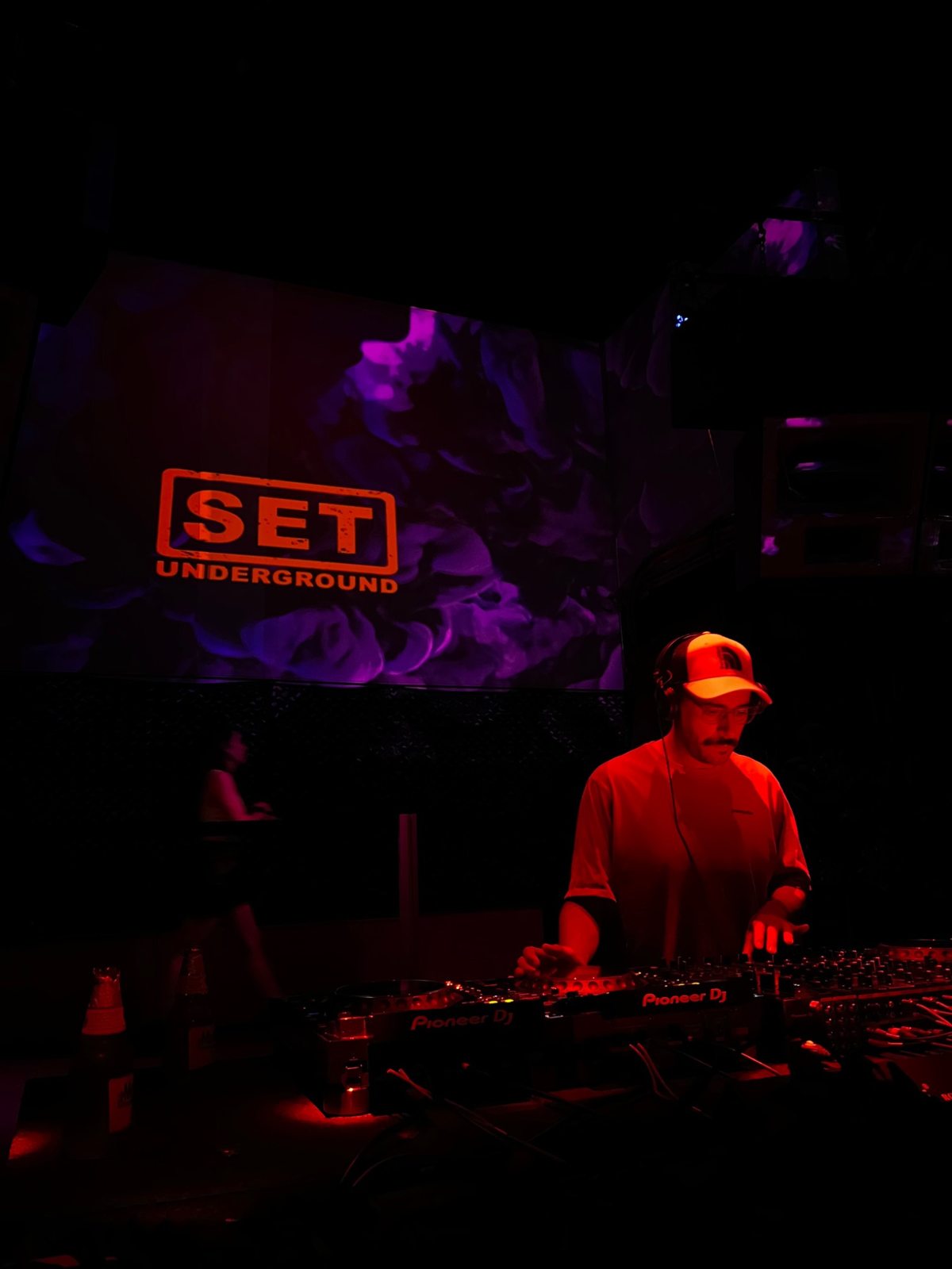 Martin Ignaccio live performance photo 3